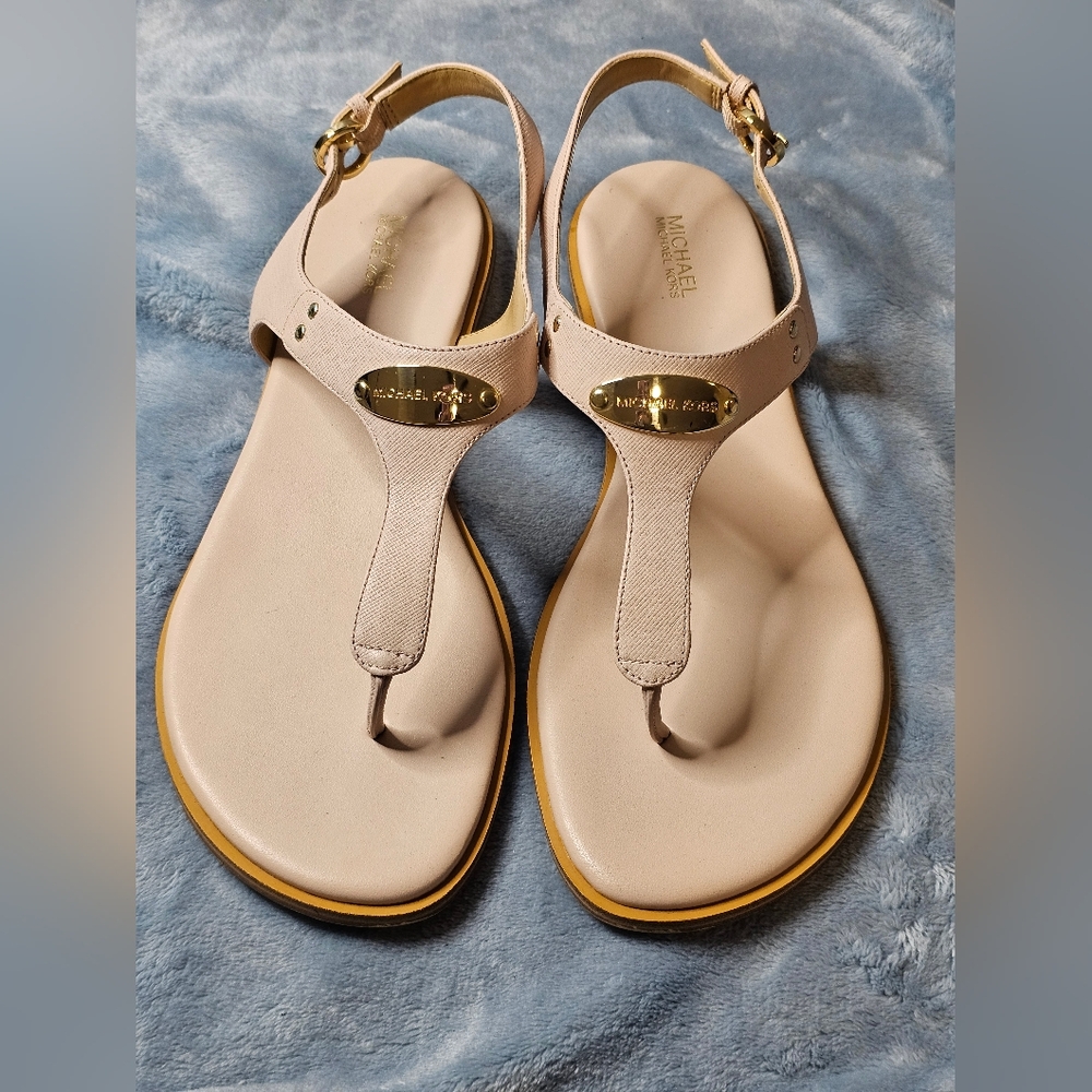 Micheal Kors Sandal